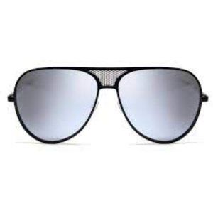 Quay "Iconic" Sunglasses in Black